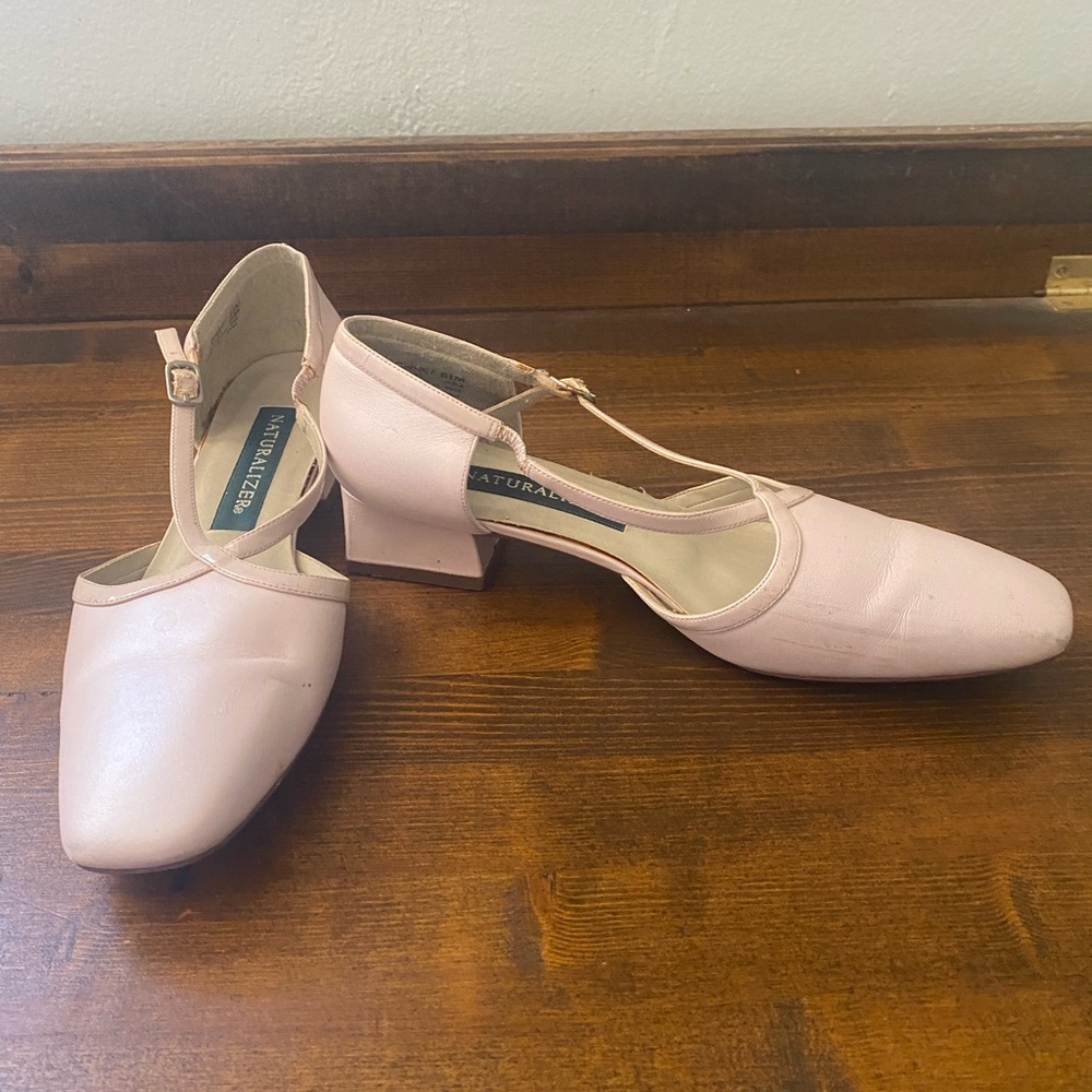 Vintage Naturalizer Kitten Heels Blush Leather 8.5M